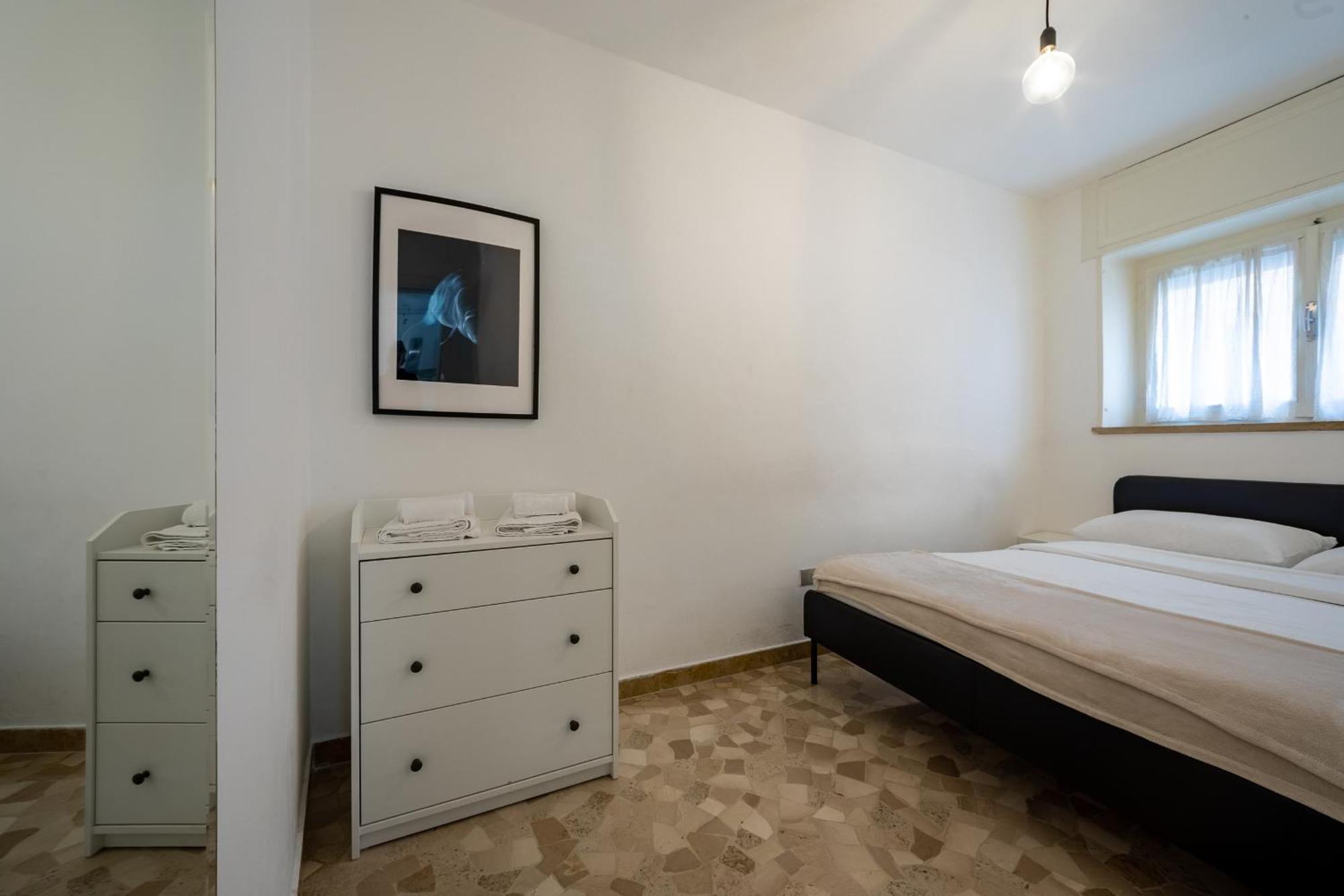 Apartment White House In *